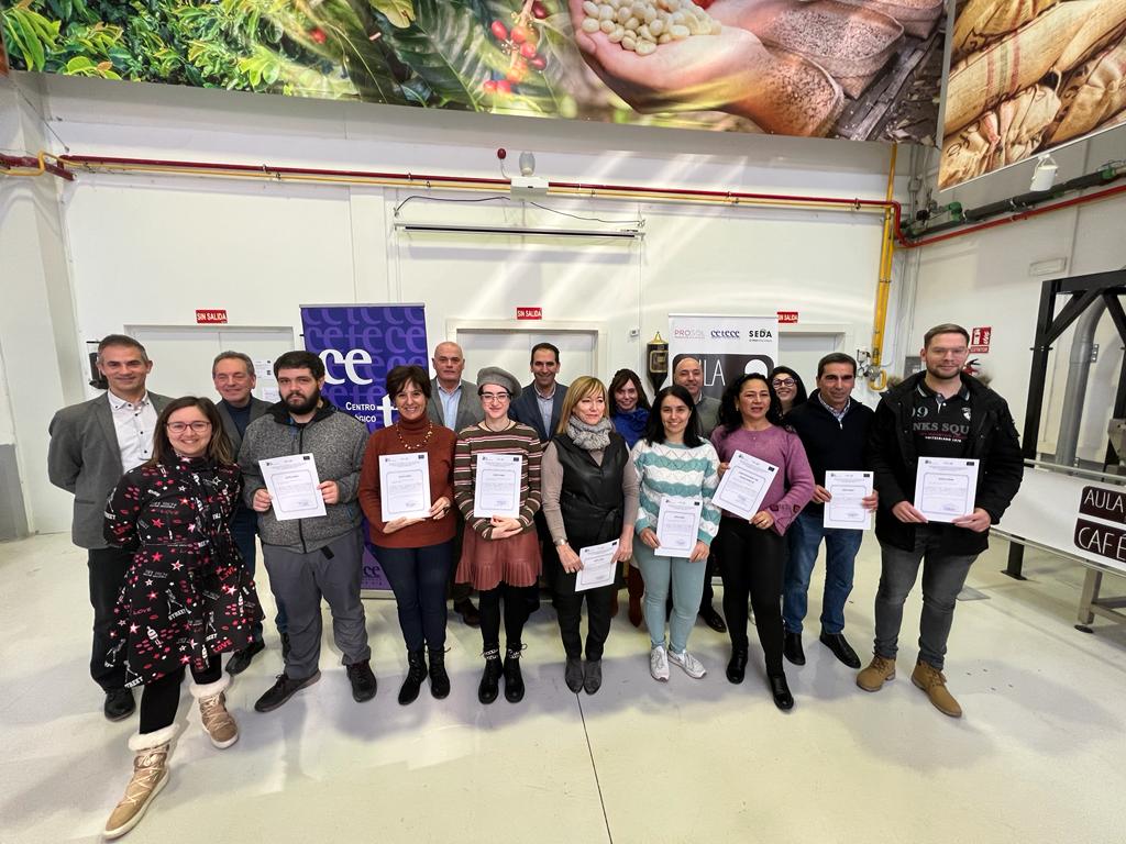 Entregados los diplomas de un nuevo Curso de Certificado de Profesionalidad de "fabricación de productos de cafés y sucedáneos" Entregados los diplomas de un nuevo Curso de Certificado de Profesionalidad de "fabricación de productos de cafés y sucedáneos"