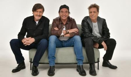 Álvaro Urquijo: "El formato acústico nos encanta, aunque es más exigente" Álvaro Urquijo: "El formato acústico nos encanta, aunque es más exigente"