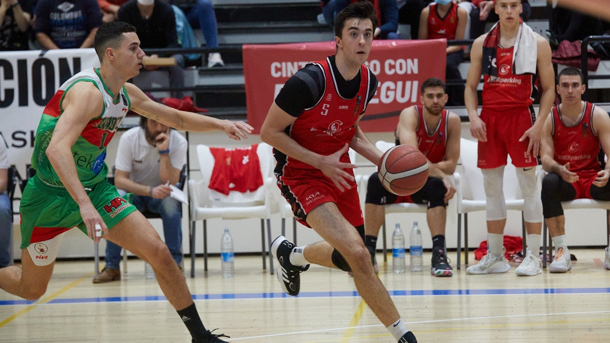 Pau Treviño: "El estilo de Jordi Juste me encaja: es divertido, rápido y ofensivo" Pau Treviño: "El estilo de Jordi Juste me encaja: es divertido, rápido y ofensivo"