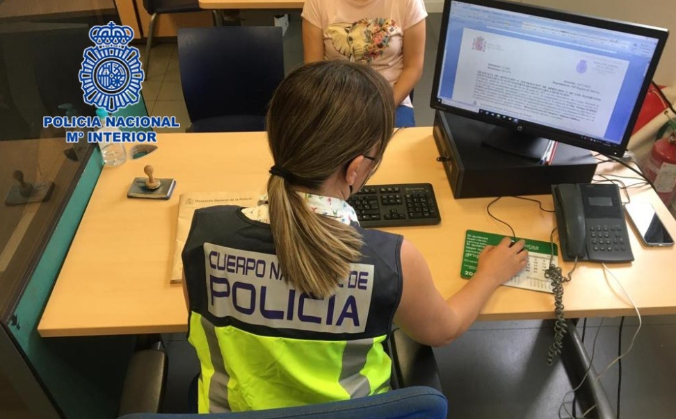 Desarticulada una trama dedicada al blanqueo de capitales en procedimientos concursales que causó un perjuicio de más de un millón de euros Desarticulada una trama dedicada al blanqueo de capitales en procedimientos concursales que causó un perjuicio de más de un millón de euros