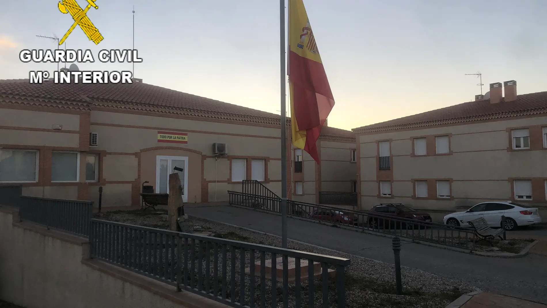 La Guardia Civil detiene a los presuntos autores de quemar contenedores y vehículos en Pantoja (Toledo)