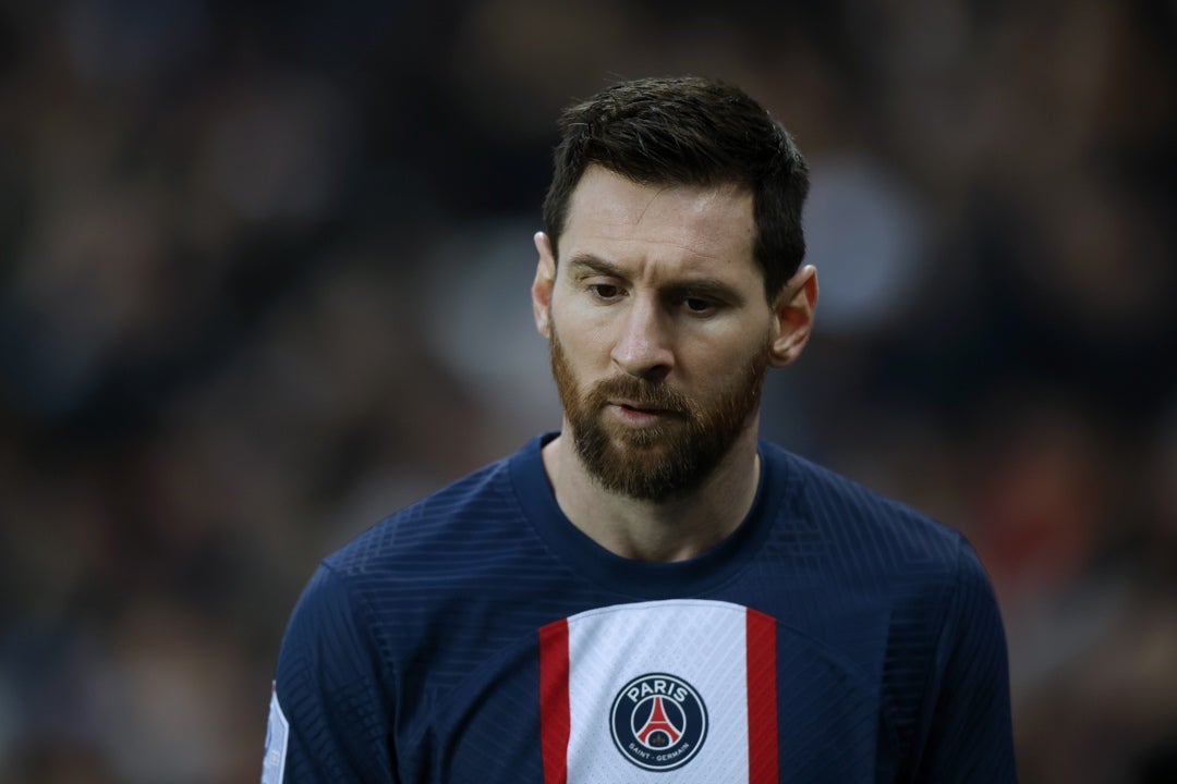 Messi sufre una lesión en los isquios y es duda para el duelo contra el Bayern Messi sufre una lesión en los isquios y es duda para el duelo contra el Bayern