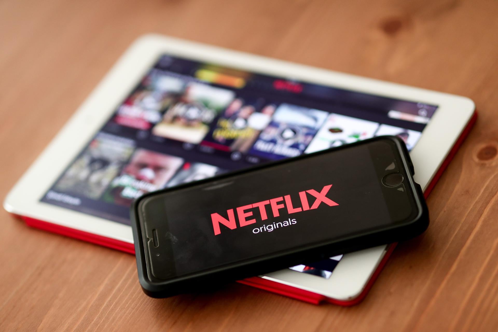 Cuándo empieza Netflix a cobrar por compartir cuenta en España Cuándo empieza Netflix a cobrar por compartir cuenta en España