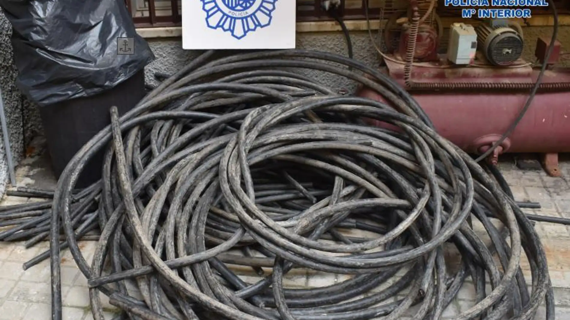 Cable robado recuperado por la Policía Nacional