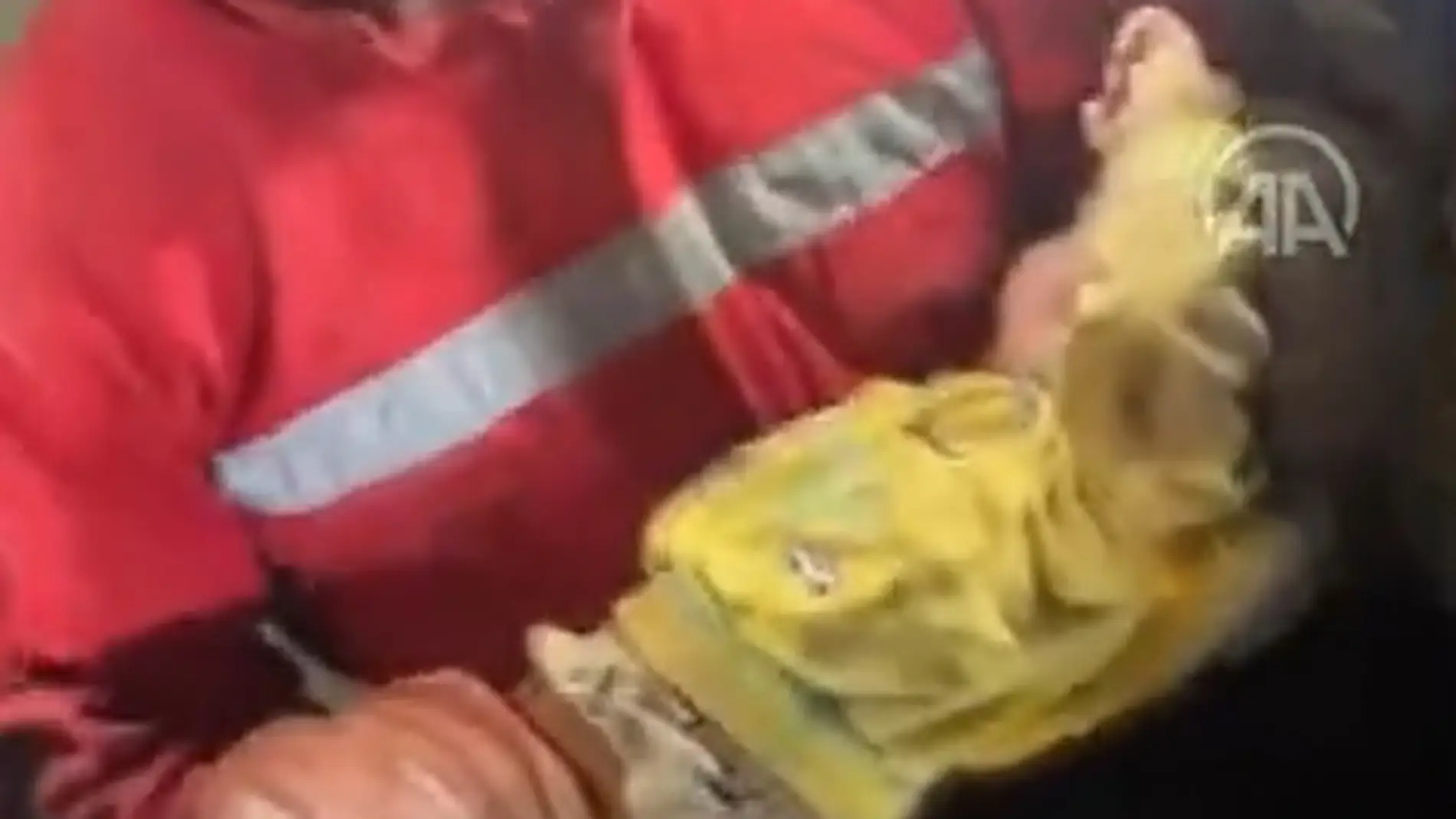 Nuevo rescate milagro en Turquía: un bebé de siete meses 140 horas después del terremoto