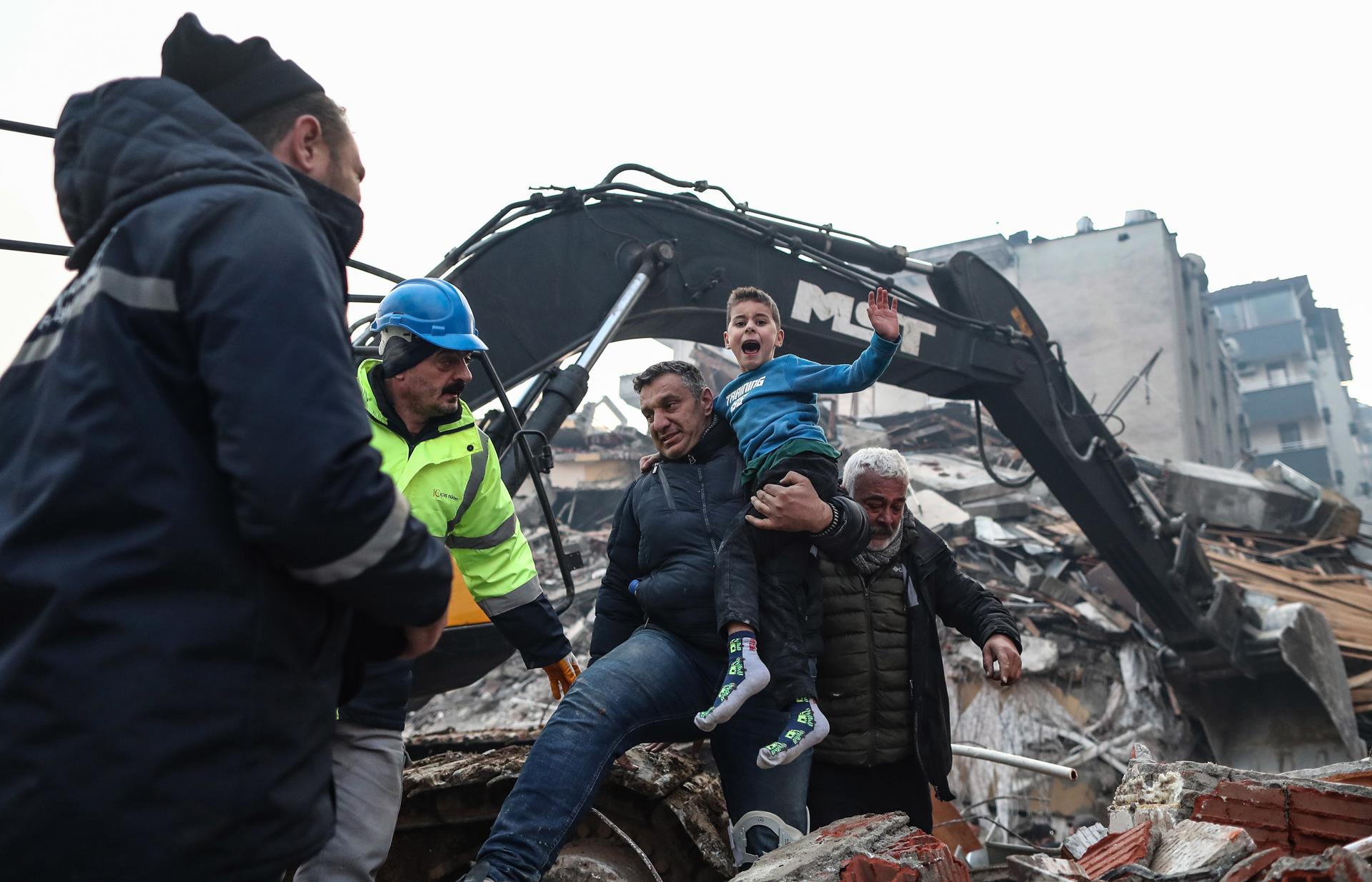 Más de siete millones de niños se han visto afectados por los terremotos en Turquía y Siria, según UNICEF Más de siete millones de niños se han visto afectados por los terremotos en Turquía y Siria, según UNICEF
