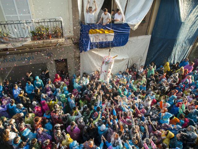 Xató, truites i merenga, els ingredients indispensables del Carnaval gastronòmic de Vilanova Xató, truites i merenga, els ingredients indispensables del Carnaval gastronòmic de Vilanova