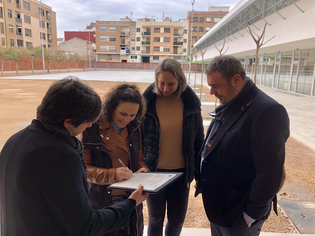 El colegio Riu Millars de Almassora completa su apertura tras invertir 5,3 millones de euros El colegio Riu Millars de Almassora completa su apertura tras invertir 5,3 millones de euros