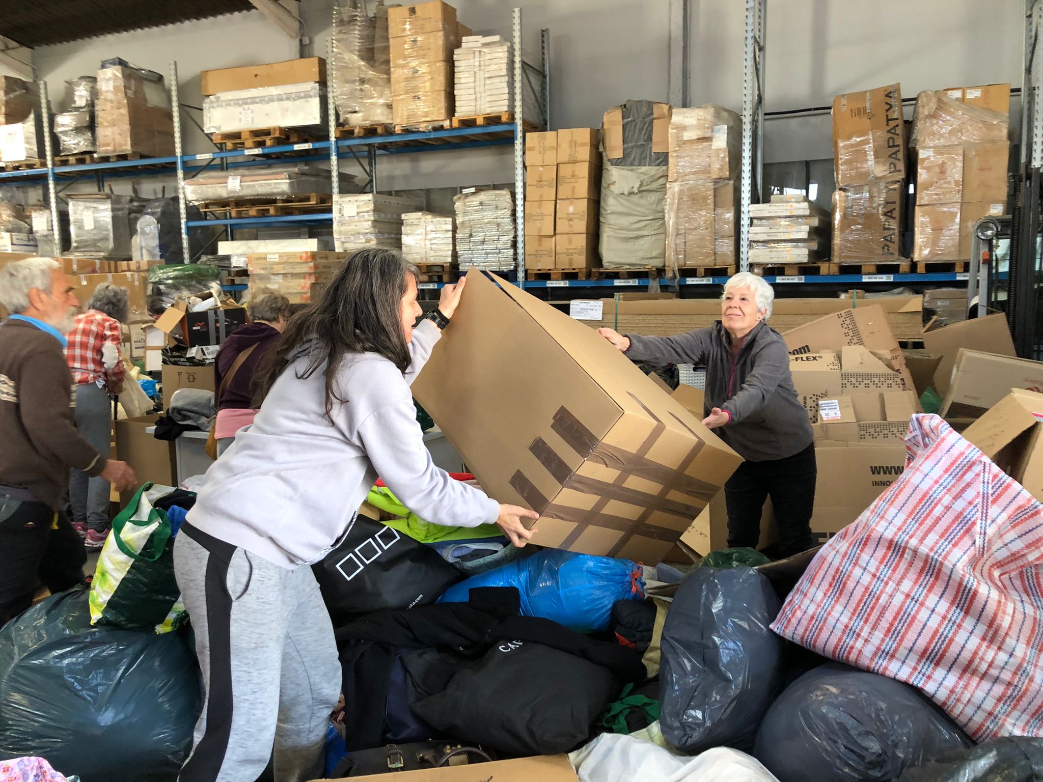 Así se organizan los voluntarios en Mallorca para recoger ayuda humanitaria para las víctimas del terremoto de Turquía Así se organizan los voluntarios en Mallorca para recoger ayuda humanitaria para las víctimas del terremoto de Turquía