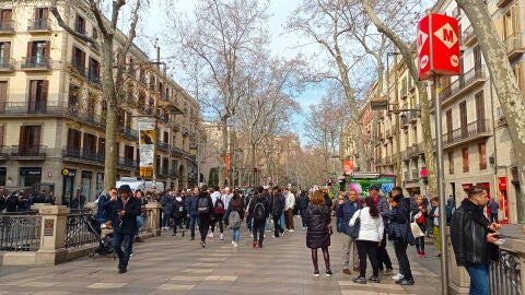 Barcelona recupera habitants després de la pandèmia