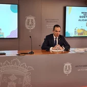 La segunda memoria de Sostenibilidad del Ayuntamiento de Alicante se basa en la medición de los ejes económico, social y medioambiental utilizando indicadores internacionales La segunda memoria de Sostenibilidad del Ayuntamiento de Alicante se basa en la medición de los ejes económico, social y medioambiental utilizando indicadores internacionales