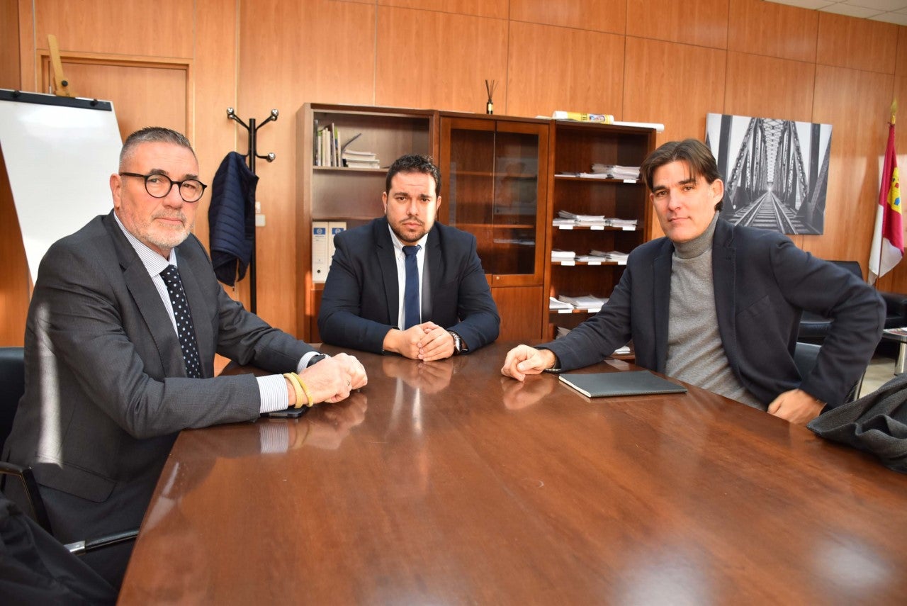 Junta reclama a RENFE que los AVANT de Ciudad Real recuperen la puntualidad en el servicio Junta reclama a RENFE que los AVANT de Ciudad Real recuperen la puntualidad en el servicio