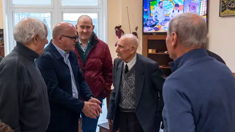 A Deputación abre unha nova vía de colaboración coa Sociedad Artística La Troya A Deputación abre unha nova vía de colaboración coa Sociedad Artística La Troya