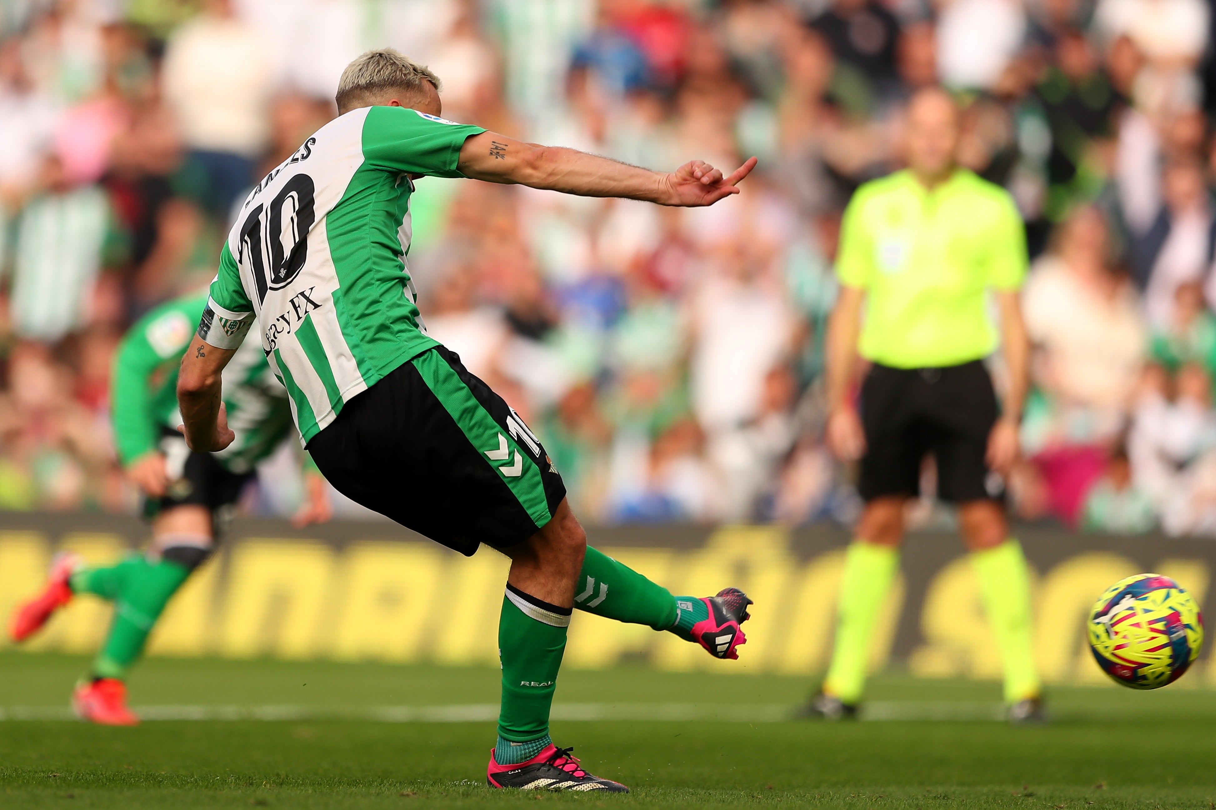 Canales: "Lo de Mateu fue una situación difícil para mí pero le tengo respeto y le deseo lo mejor" Canales: "Lo de Mateu fue una situación difícil para mí pero le tengo respeto y le deseo lo mejor"
