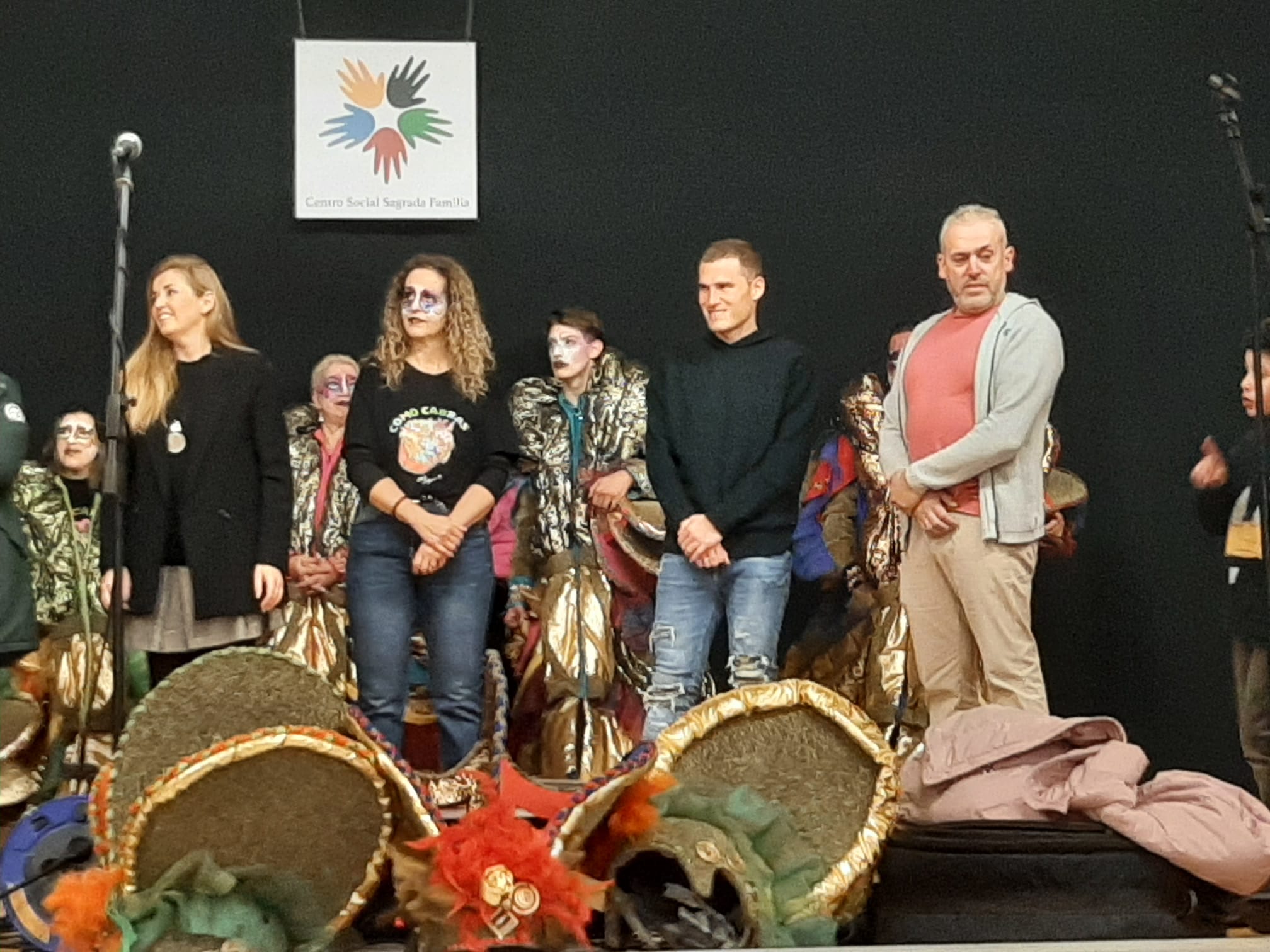 La Sagrada Familia también celebra su propio carnaval, con concurso de orejas, baile de disfraces y reconocimiento a Álex Bergantiños La Sagrada Familia también celebra su propio carnaval, con concurso de orejas, baile de disfraces y reconocimiento a Álex Bergantiños