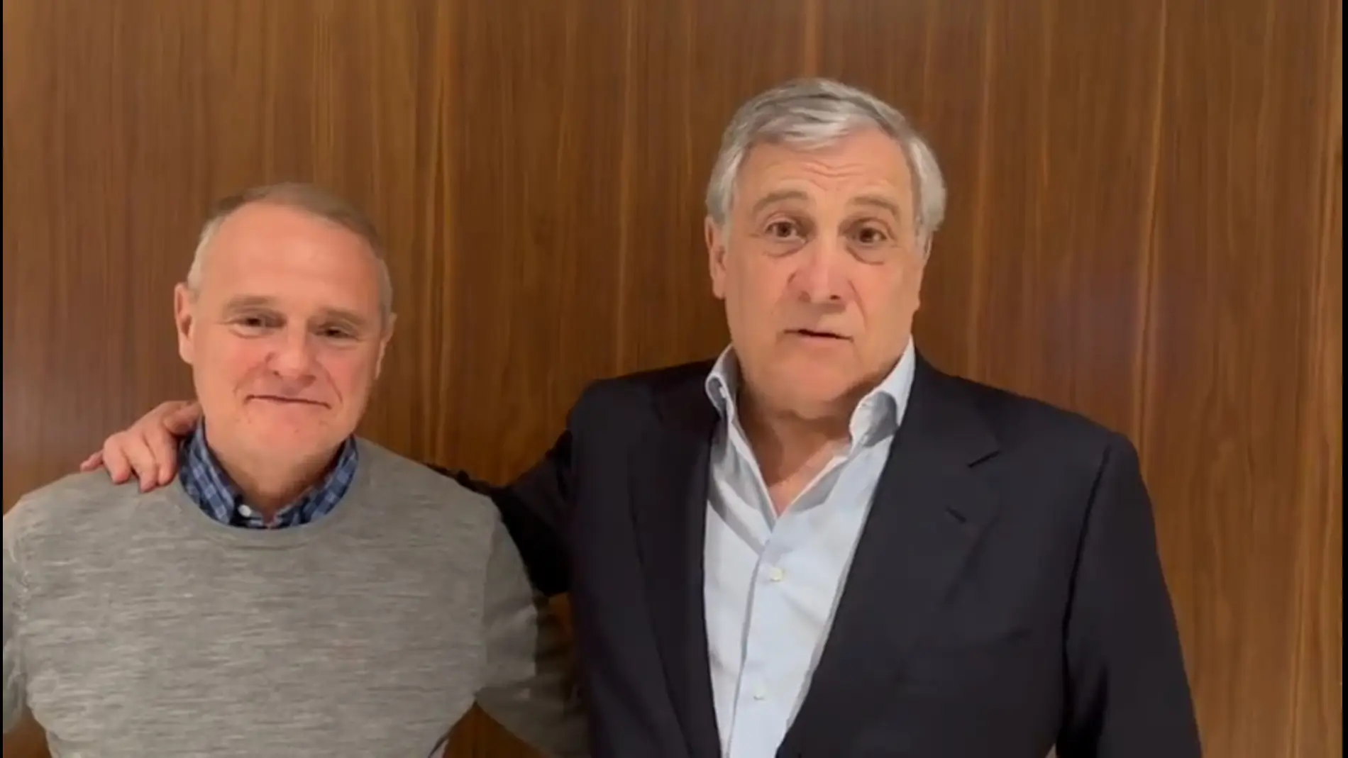 Antonio Tajani alaba a Diego Canga para ayudar a Asturias gracias a sus conocimientos en la UE