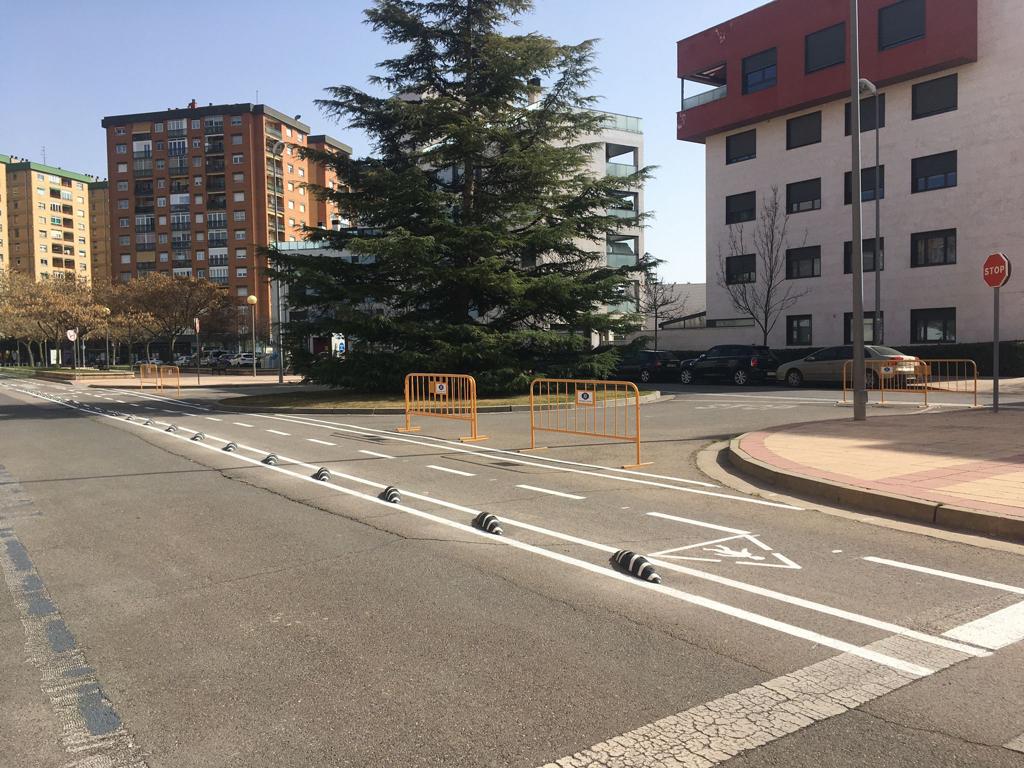 El Ayuntamiento se reúne con los barrios tras las críticas El Ayuntamiento se reúne con los barrios tras las críticas