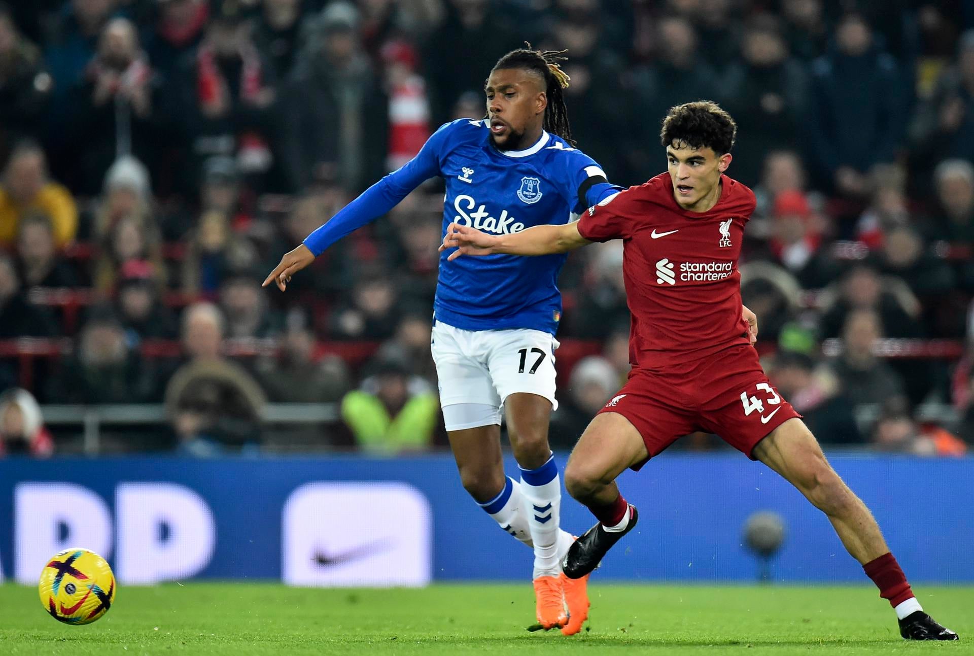 Quién es Stefan Bajcetic, la promesa española que brilla en el Liverpool Quién es Stefan Bajcetic, la promesa española que brilla en el Liverpool