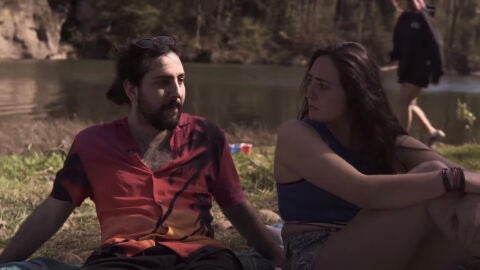  Fotograma del corto "Tenemos que hablar"