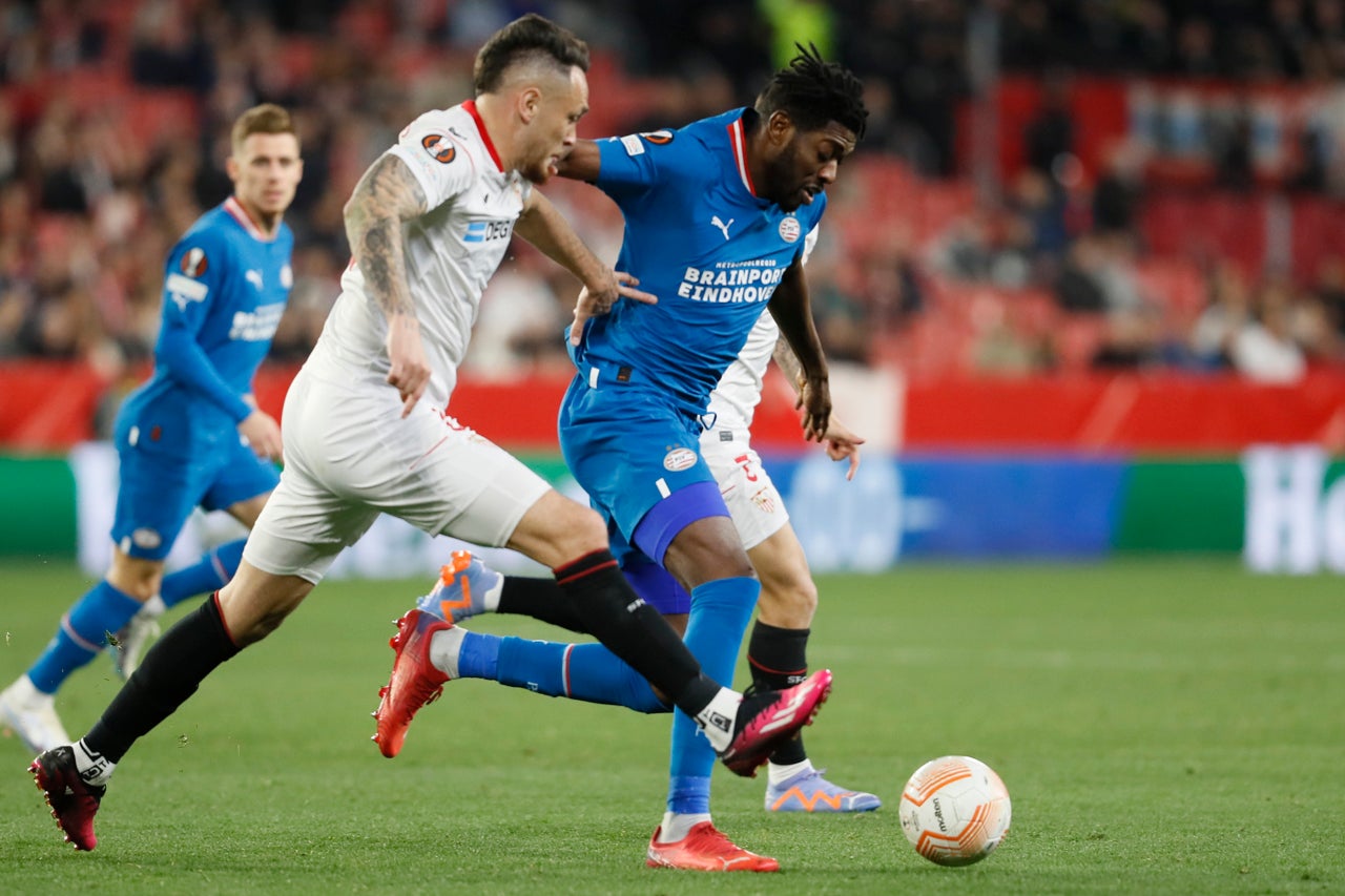 El Sevilla viaja a Eindhoven para certificar su pase a octavos de final El Sevilla viaja a Eindhoven para certificar su pase a octavos de final