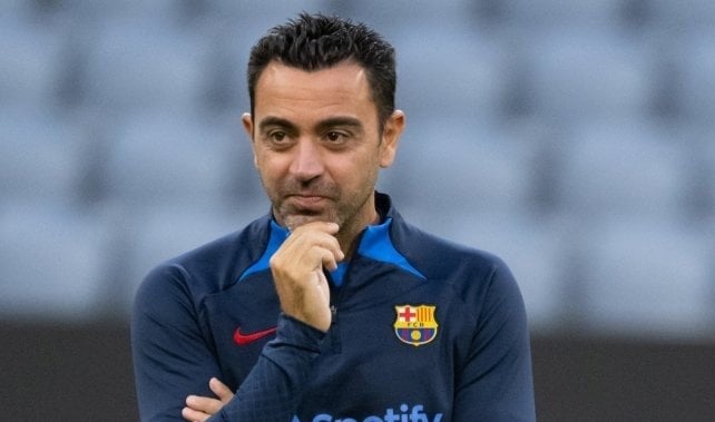 Alfredo Martínez: "Xavi espera que el Barcelona le valore por el título y le mejore sensiblemente el contrato" Alfredo Martínez: "Xavi espera que el Barcelona le valore por el título y le mejore sensiblemente el contrato"