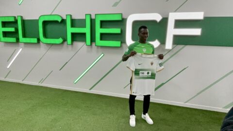 Pape Cheikh, en su presentación como nuevo futbolista del Elche CF Pape Cheikh, en su presentación como nuevo futbolista del Elche CF