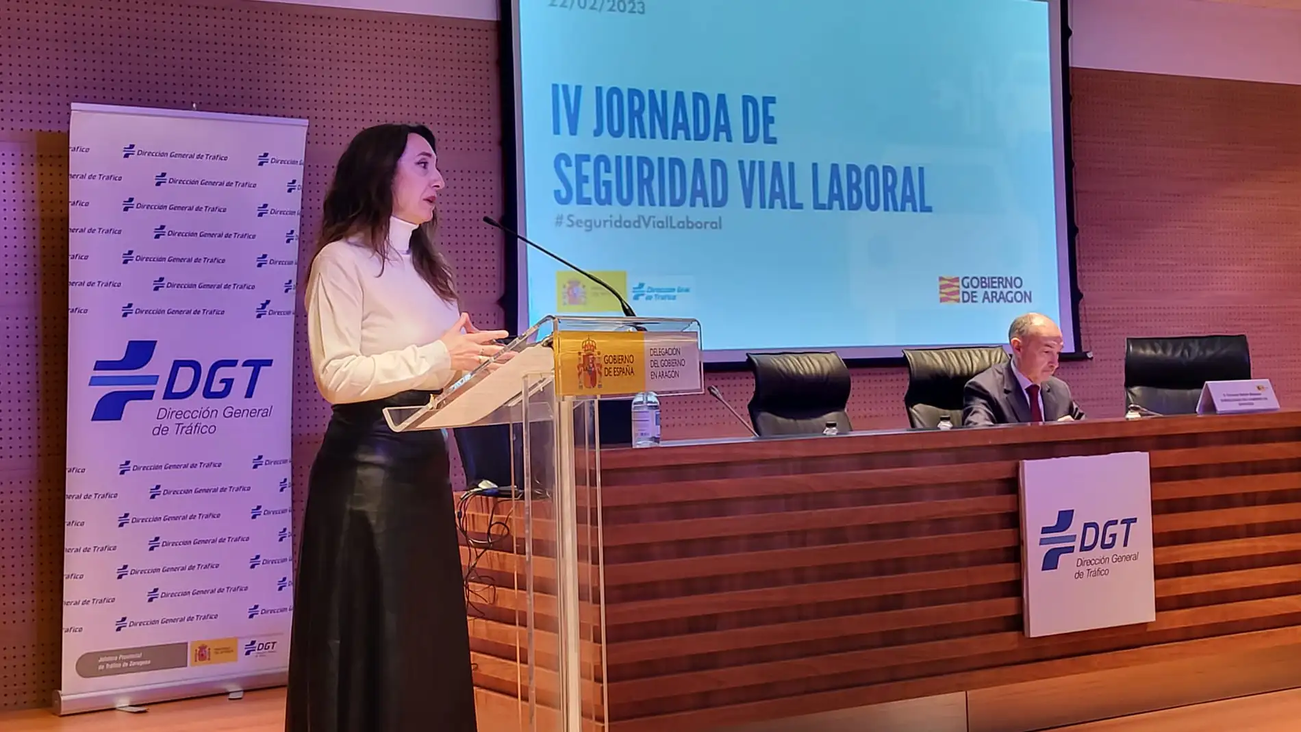 La directora general de Trabajo del Gobierno aragonés, Soledad de la Puente, en la inauguración de las jornadas