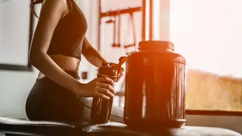 Creatina: qué es, suplementos para hombre y mujer, riesgos y efectos adversos Creatina: qué es, suplementos para hombre y mujer, riesgos y efectos adversos