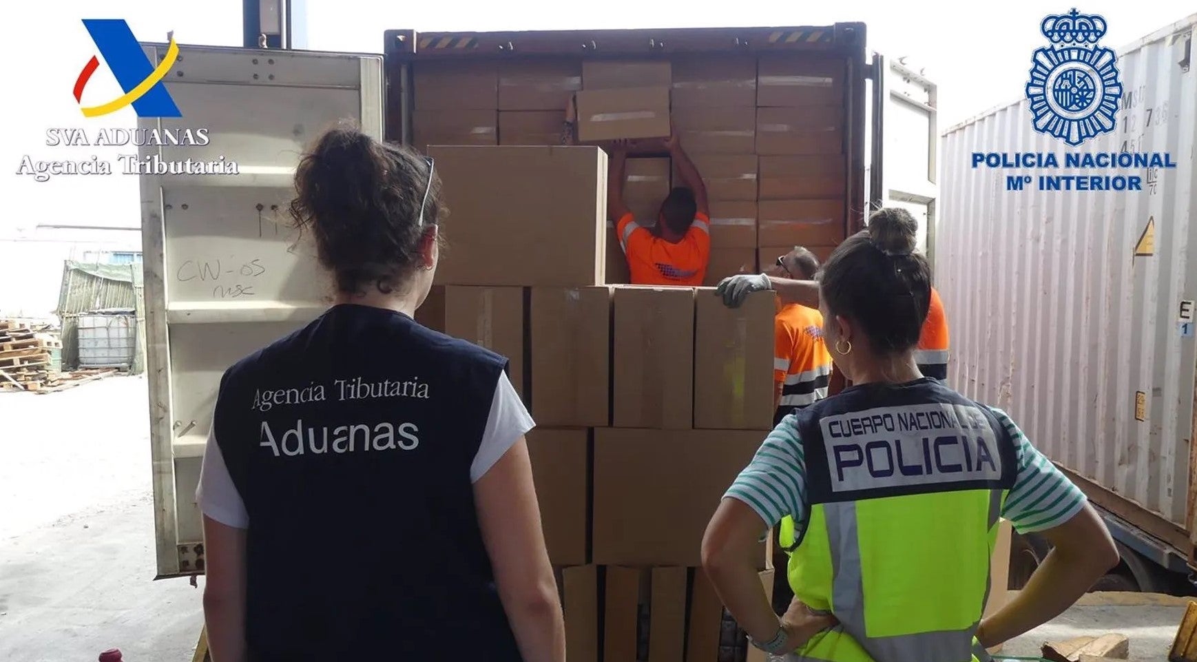 Investigan unha persoa por vender máis de 3.700 pares de zapatillas deportivas falsas Investigan unha persoa por vender máis de 3.700 pares de zapatillas deportivas falsas