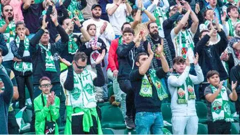La afición del Elche CF, siempre fiel a su equipo La afición del Elche CF, siempre fiel a su equipo