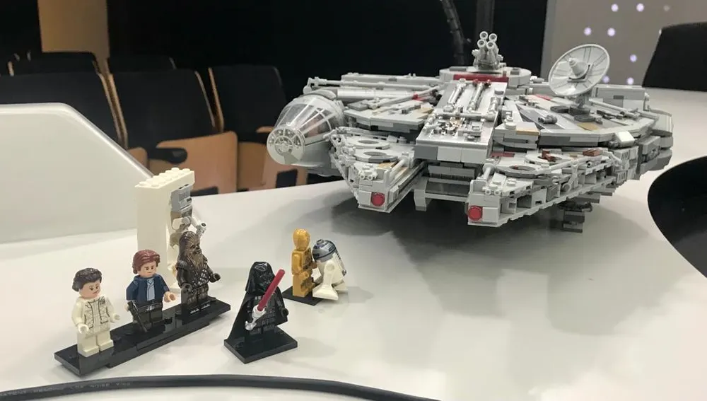 Maquetas de Star Wars hechas con piezas Lego