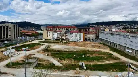 O alcalde congratúlase dos avances da nova sede da Xunta nas Lagoas O alcalde congratúlase dos avances da nova sede da Xunta nas Lagoas