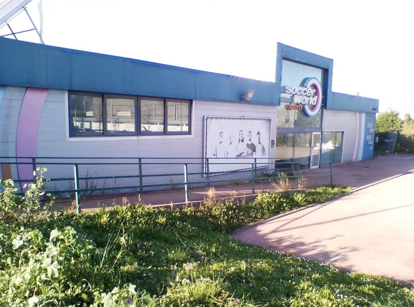Un barrio que está creciendo y reclama cumplir compromisos Un barrio que está creciendo y reclama cumplir compromisos