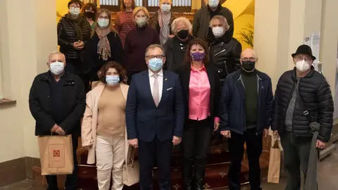La Diputación convoca el tercer certament de microrrelatos para personas mayores La Diputación convoca el tercer certament de microrrelatos para personas mayores