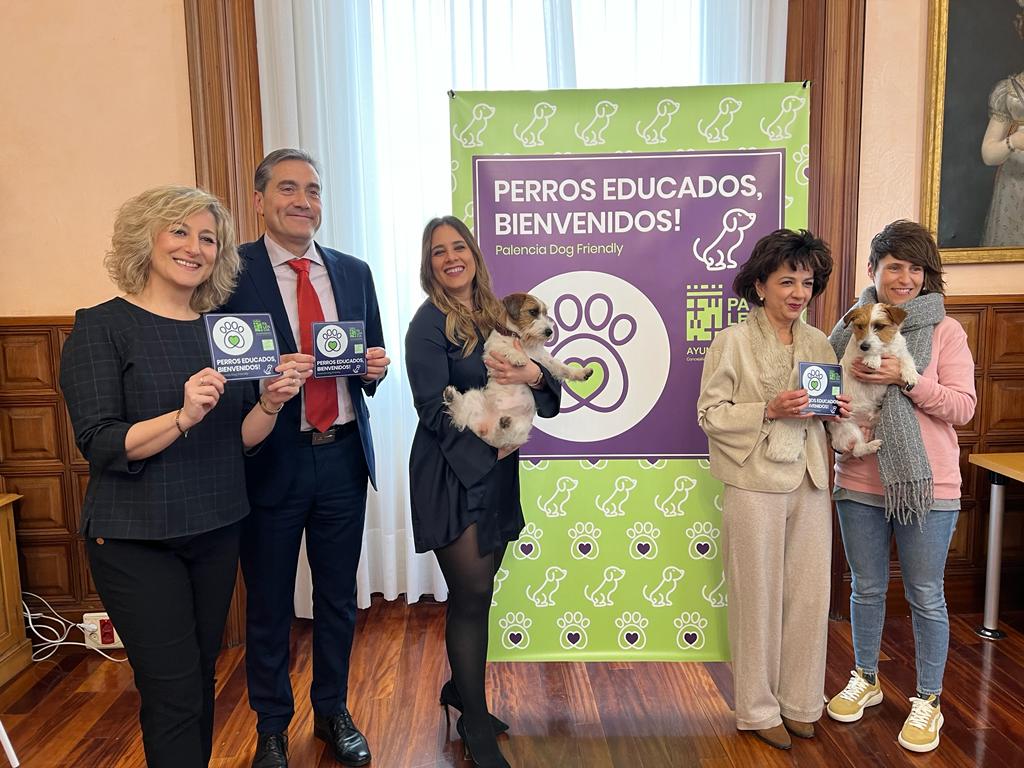 Palencia se suma a la tendencia dog friendly y se promociona como destino urbano donde los animales de compañía son bienvenidos Palencia se suma a la tendencia dog friendly y se promociona como destino urbano donde los animales de compañía son bienvenidos