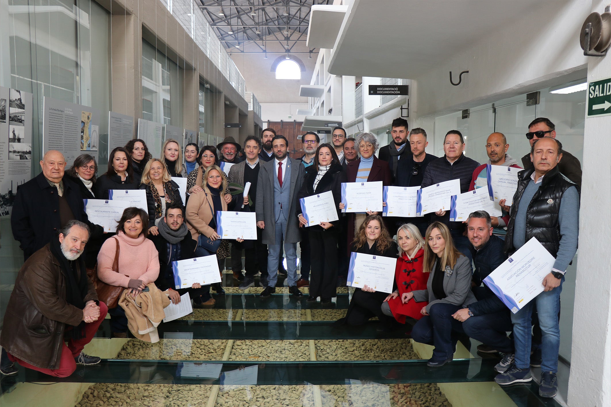 Francesc Colomer entrega los distintivos SICTED en Sagunto Francesc Colomer entrega los distintivos SICTED en Sagunto