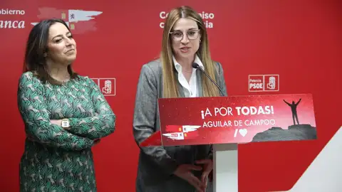 Cristina Párbole portavoz socialista en el Ayuntamiento de Aguilar .