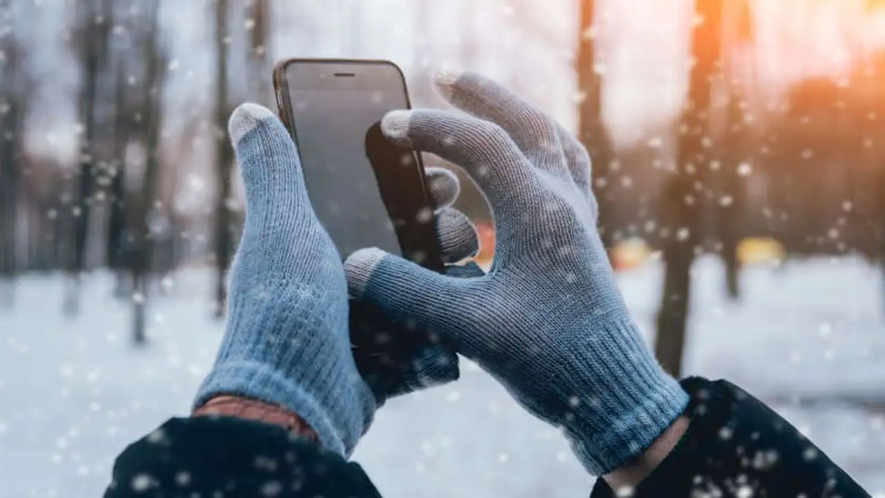 Uso del móvil en invierno Uso del móvil en invierno