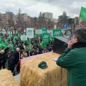 500 tractores inundan el centro de Logroño