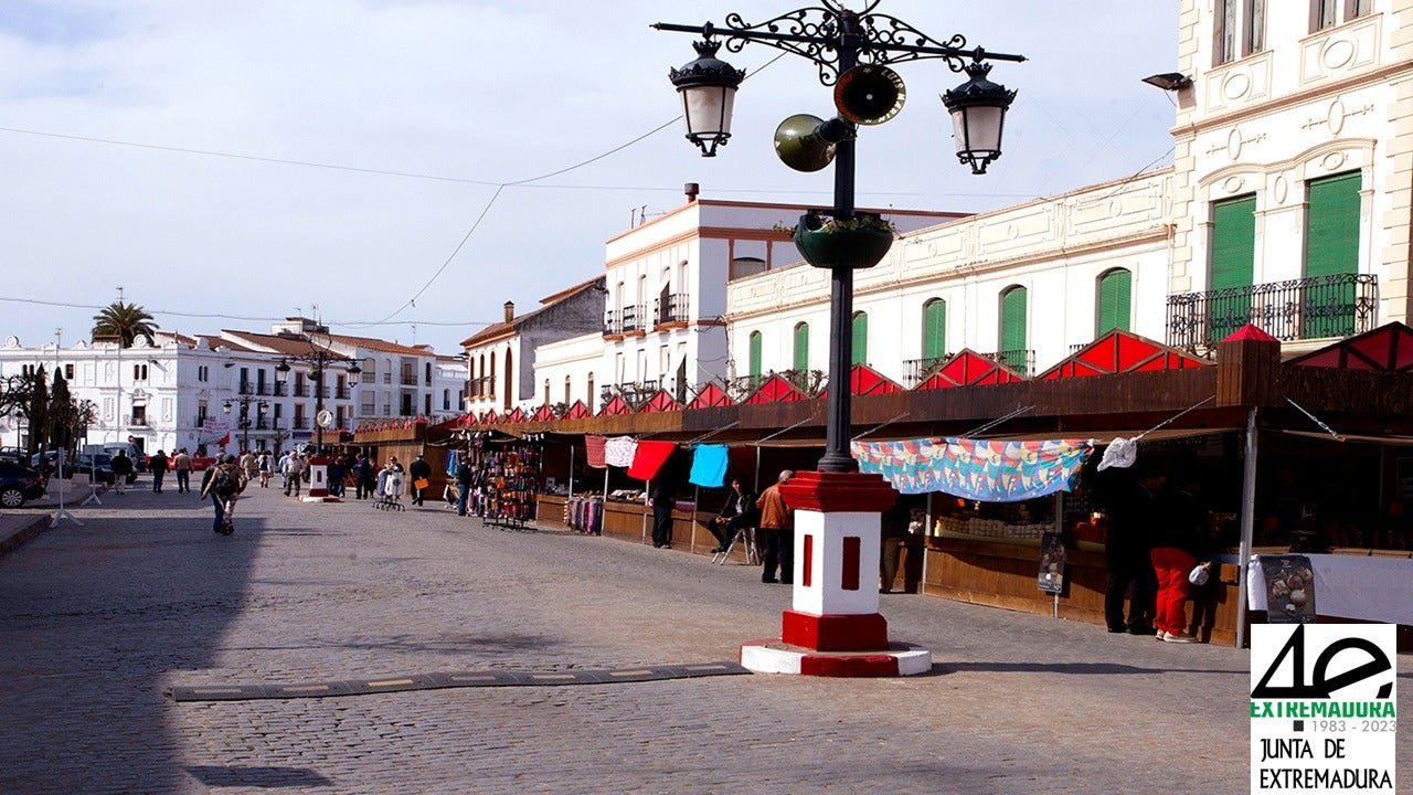 Programación especial 40 aniversario del Estatuto de Autonomía de Extremadura este viernes desde la Feria del Toro de Olivenza Programación especial 40 aniversario del Estatuto de Autonomía de Extremadura este viernes desde la Feria del Toro de Olivenza
