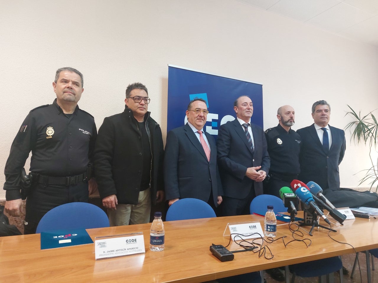 Hostelería y Policía Nacional unen fuerzas para luchar contra el acoso sexual y la sumisión química Hostelería y Policía Nacional unen fuerzas para luchar contra el acoso sexual y la sumisión química
