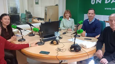 Héctor Díez, Aurora Rodil, Jose Navarro y el profesor José Ruiz con Mayte VIlaseca Héctor Díez, Aurora Rodil, Jose Navarro y el profesor José Ruiz con Mayte VIlaseca