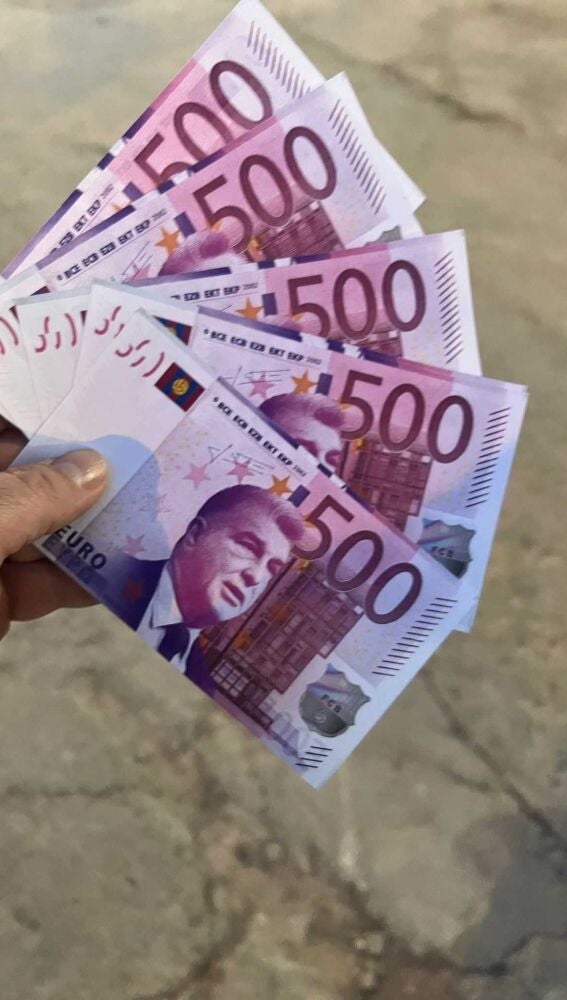 Billetes de 500 con la cara de Laporta