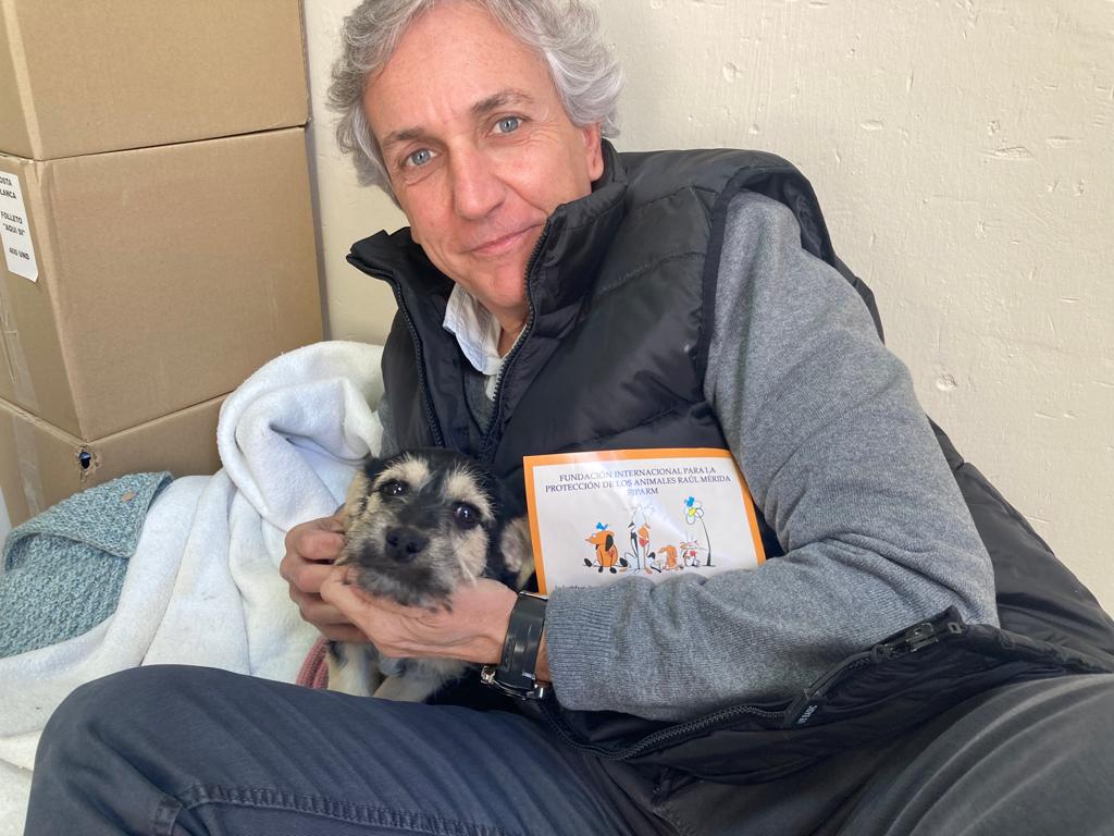 Raúl Mérida colabora con Frank Cuesta en la búsqueda de un terreno para la creación de un santuario para tortugas de tierra Raúl Mérida colabora con Frank Cuesta en la búsqueda de un terreno para la creación de un santuario para tortugas de tierra