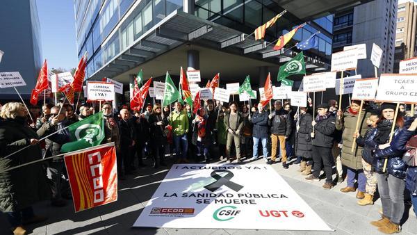 UGT, CCOO y CSIF siguen con sus movilizaciones UGT, CCOO y CSIF siguen con sus movilizaciones