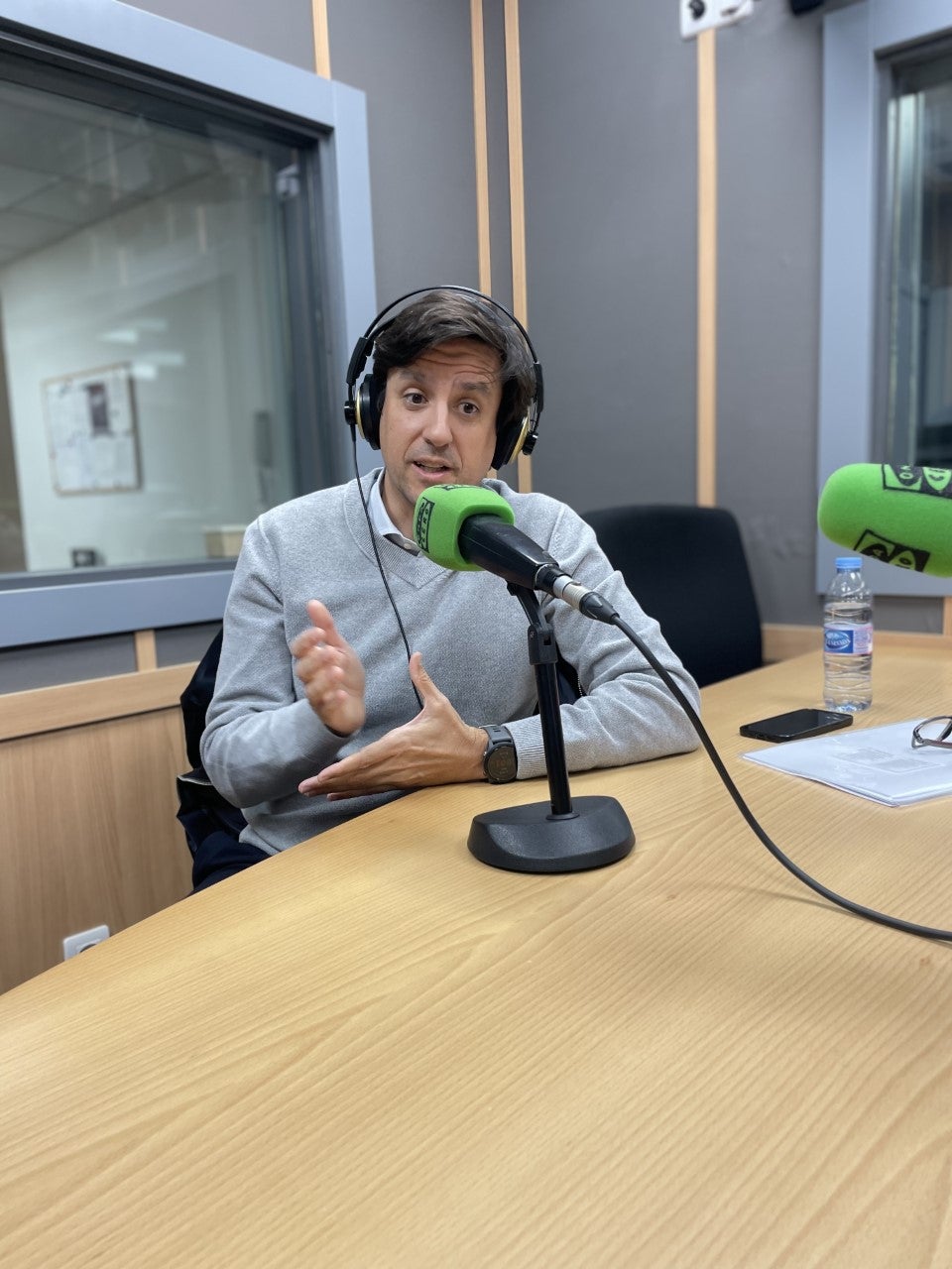 Los controladores aéreos, rechazan la privatización de la torre del Aeropuerto Los controladores aéreos, rechazan la privatización de la torre del Aeropuerto