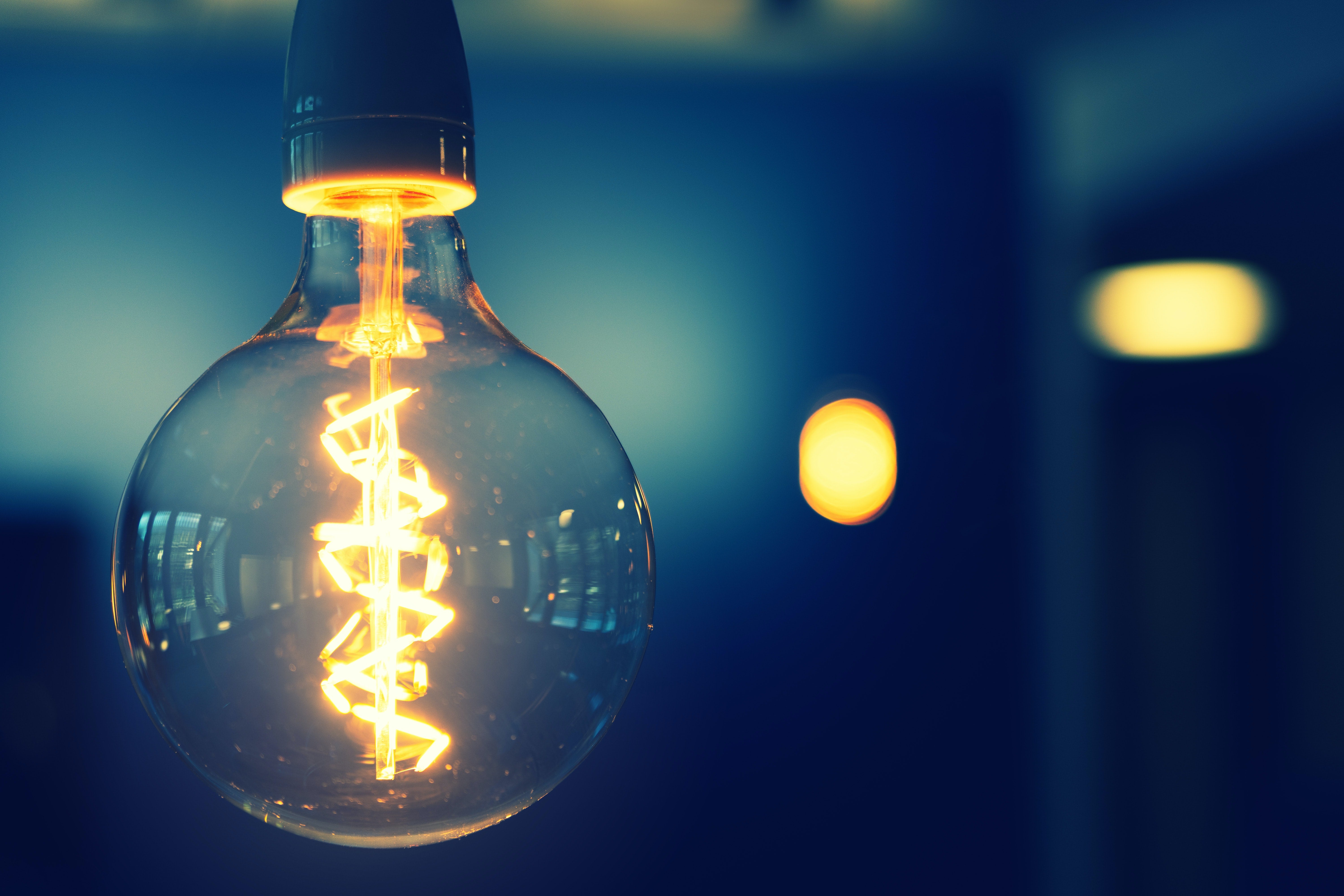 El IPC se modera seis décimas en febrero, hasta el 2,8%, por la luz El IPC se modera seis décimas en febrero, hasta el 2,8%, por la luz