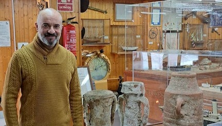 Donación de material arqueológico al museo del mar y la sal de Torrevieja Donación de material arqueológico al museo del mar y la sal de Torrevieja