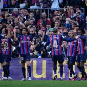 Alberola Rojas y el VAR frenan al Valencia en el Camp Nou