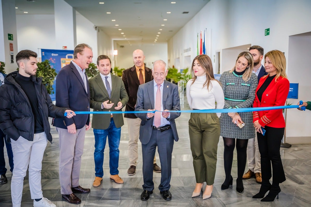 Se maneja la idea de realizar dos Ferias Outlet del Comercio Local de Roquetas al año Se maneja la idea de realizar dos Ferias Outlet del Comercio Local de Roquetas al año